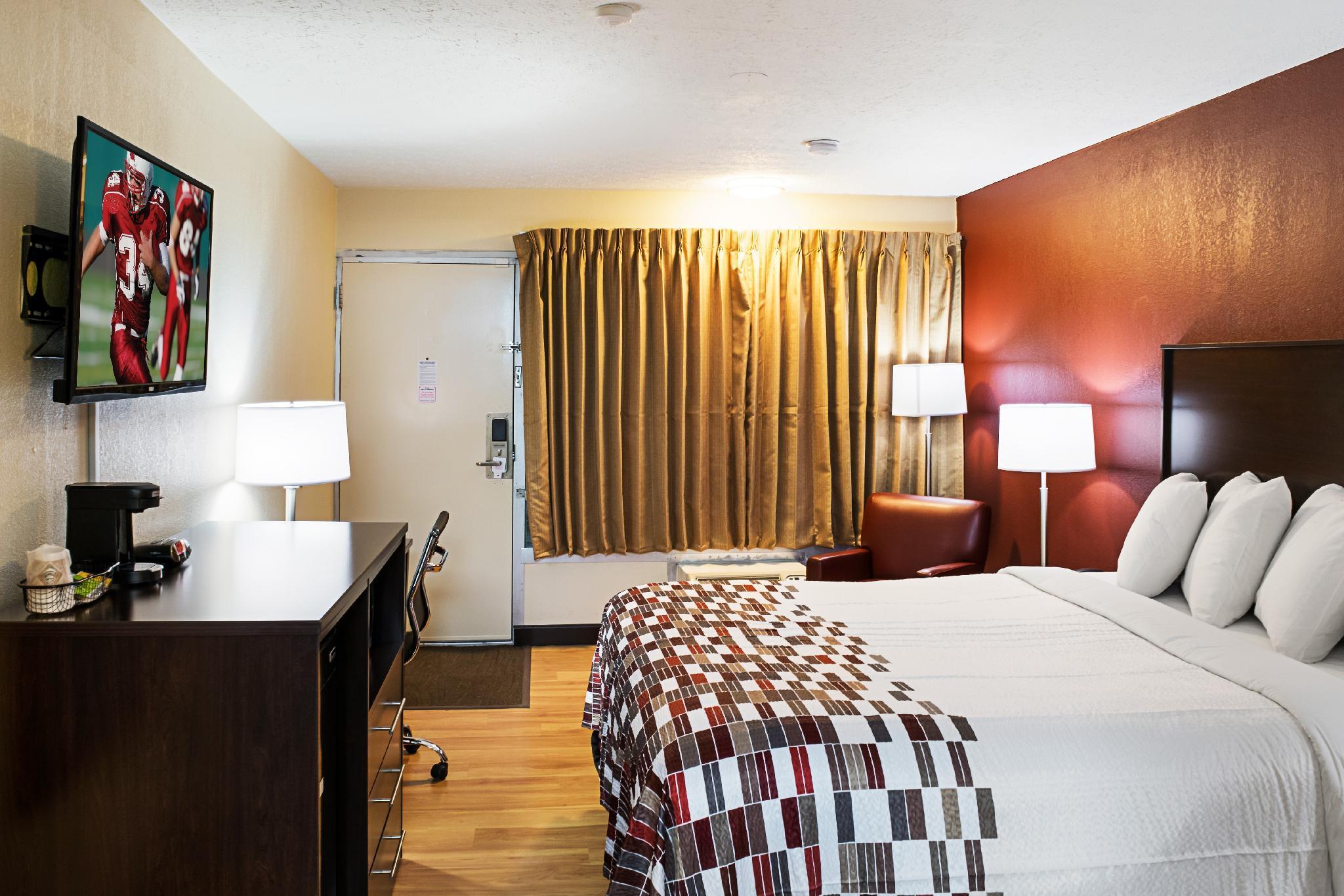 Red Roof Inn Indianapolis East Exterior photo
