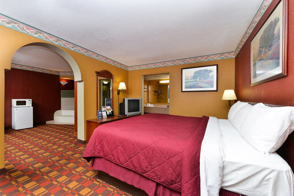 Red Roof Inn Indianapolis East Exterior photo